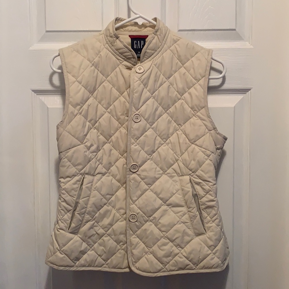 Beige Gap vest